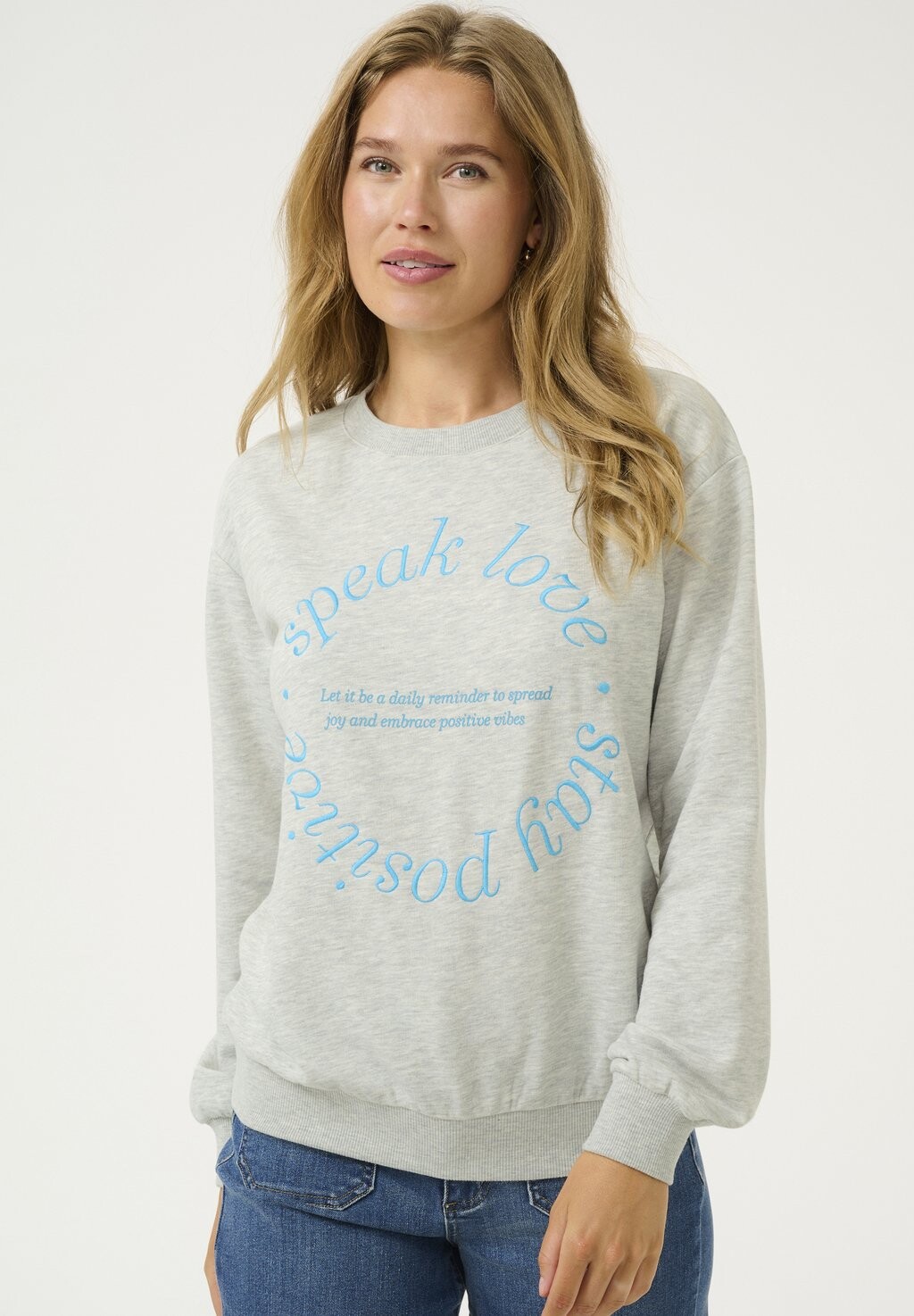 Толстовка HELGA Kaffe, песочный
Толстовка HELGA Kaffe, песочный