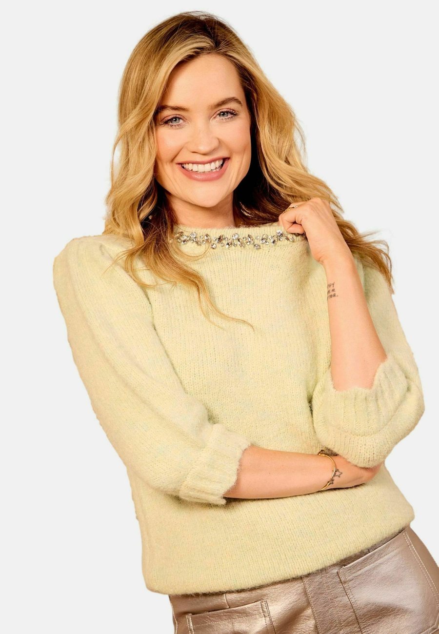 Джемпер Love & Roses Jumper, New Beige/Mottled Beige
Джемпер Love & Roses Jumper, New Beige/Mottled Beige