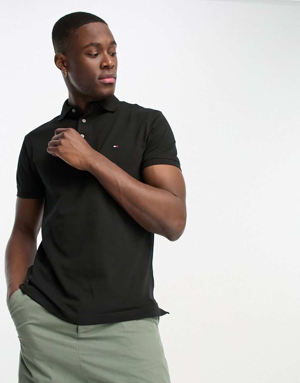 Черная рубашка-поло узкого кроя из пике с логотипом Tommy Hilfiger 1985 
Черная рубашка-поло узкого кроя из пике с логотипом Tommy Hilfiger 1985