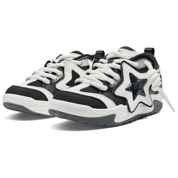 Износостойкие и легкие низкие скейтерские кроссовки мужские черно-белые XTEP
Износостойкие и легкие низкие скейтерские кроссовки мужские черно-белые XTEP