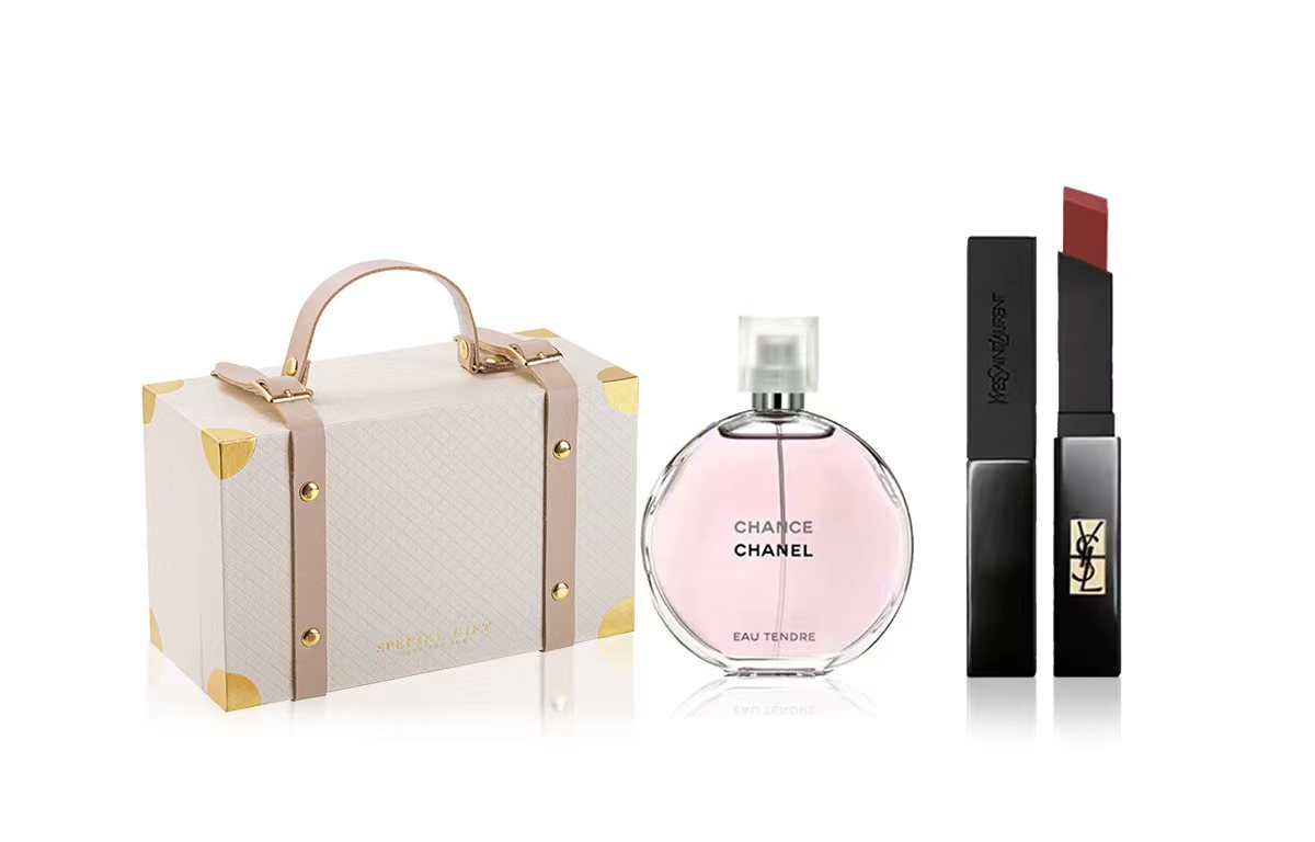 Туалетная вода encounter tender affection мускус ирис 35ml помада набор косметики подарок для девушки CHANEL
Туалетная вода encounter tender affection мускус ирис 35ml помада набор косметики подарок для девушки CHANEL