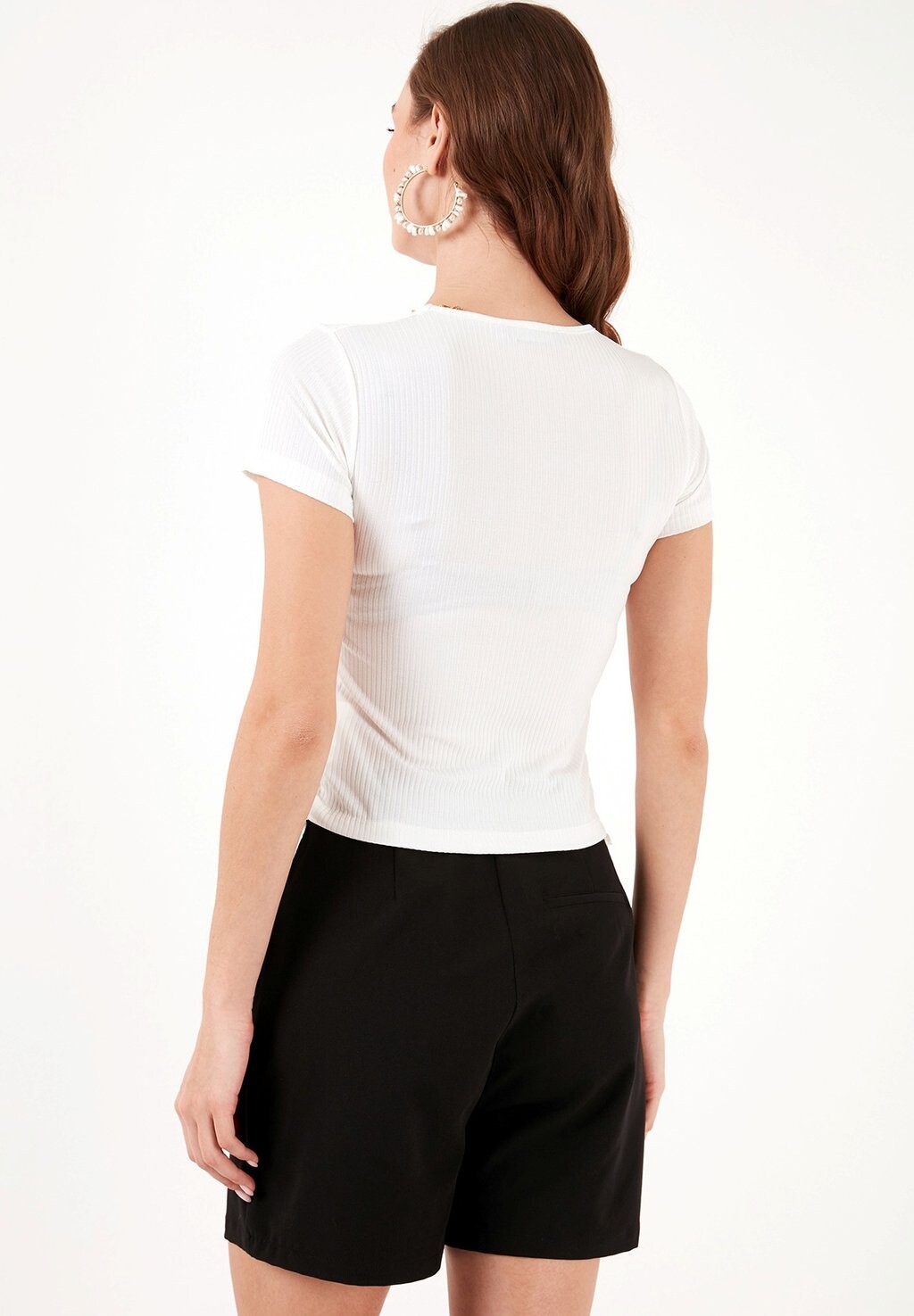 Базовая футболка Slim Fit LELA, кремовый
Базовая футболка Slim Fit LELA, кремовый