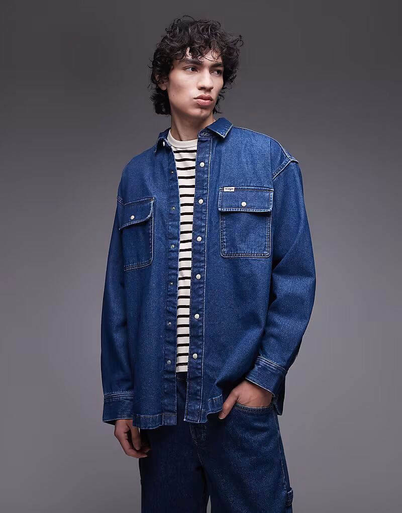 Джинсовая рубашка с двумя карманами, цвет средне-синий Wrangler
Джинсовая рубашка с двумя карманами, цвет средне-синий Wrangler
