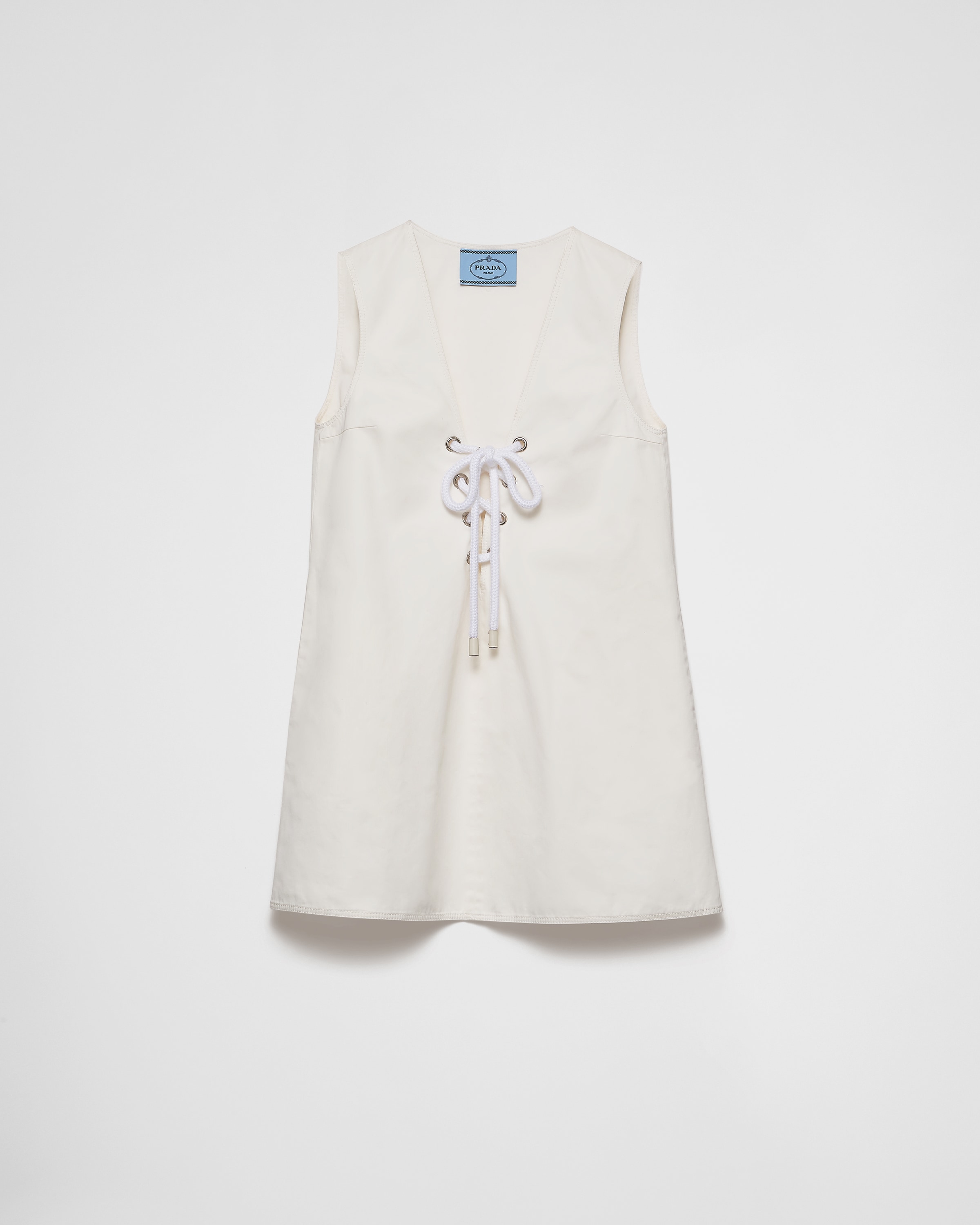 Мини-платье из старого атласа Prada, белый
Мини-платье из старого атласа Prada, белый