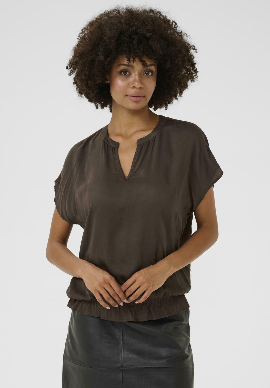 Блуза Culture Blouse, Coffee Bean/Dark Brown
Блуза Culture Blouse, Coffee Bean/Dark Brown