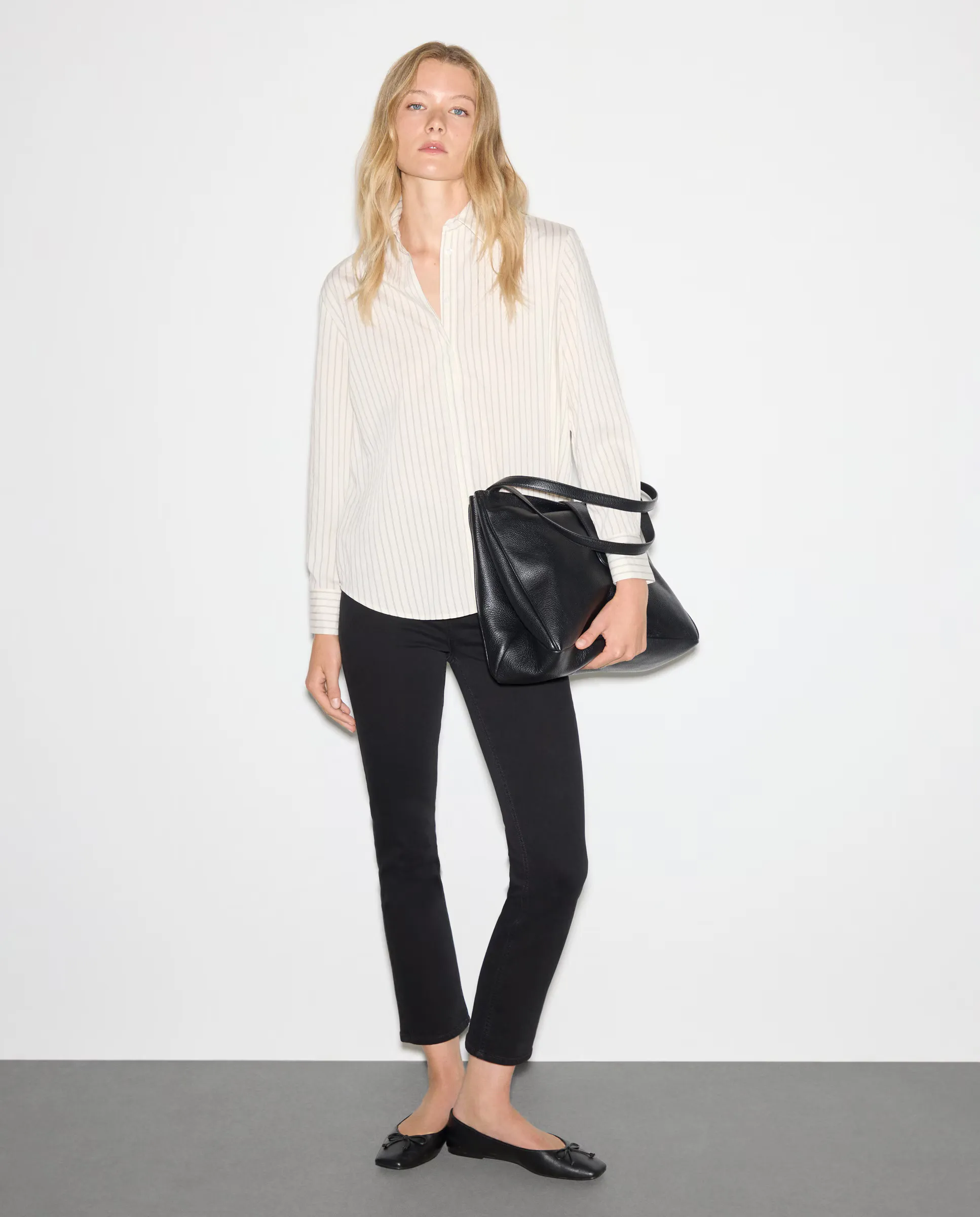 Женские хлопковые джинсы классического кроя Woman El Corte Inglés, черный
Женские хлопковые джинсы классического кроя Woman El Corte Inglés, черный