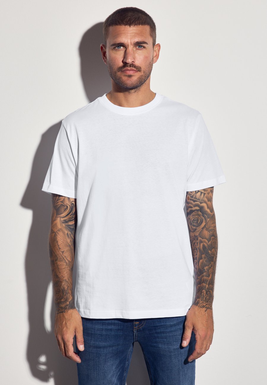Футболка Street One MEN IN UNIFARBE, Weiß/White, Белый, Футболка Street One MEN IN UNIFARBE, Weiß/White
Футболка Street One MEN IN UNIFARBE, Weiß/White, Белый, Футболка Street One MEN IN UNIFARBE, Weiß/White