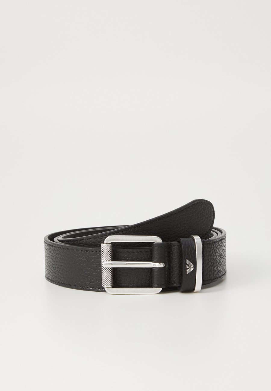 Ремень Emporio Armani TONGUE BELT, Black Beauty/Black
Ремень Emporio Armani TONGUE BELT, Black Beauty/Black