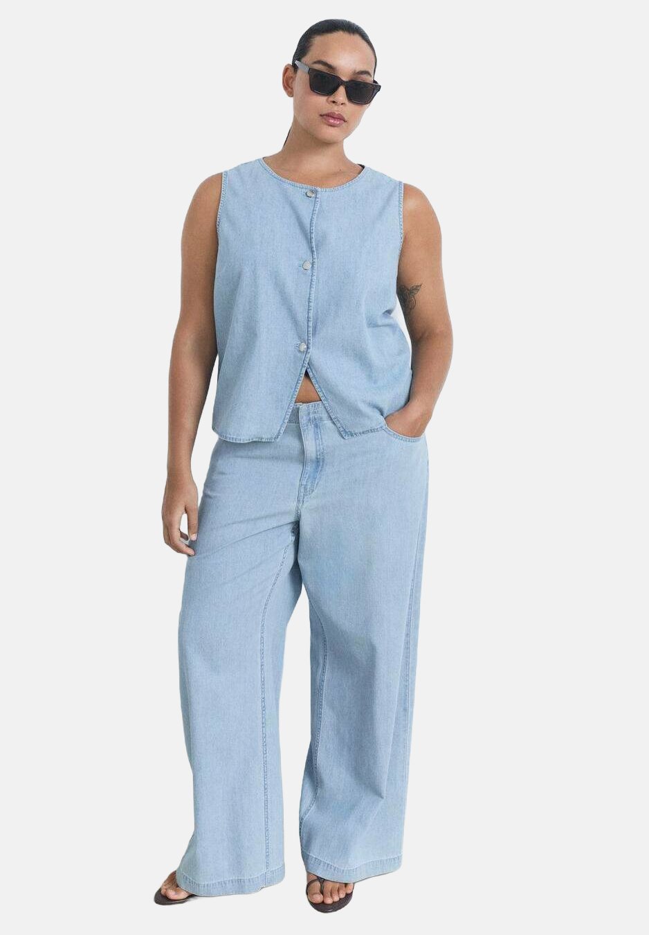 Джинсы свободного кроя Mango, светло-голубой
Джинсы свободного кроя Mango, светло-голубой