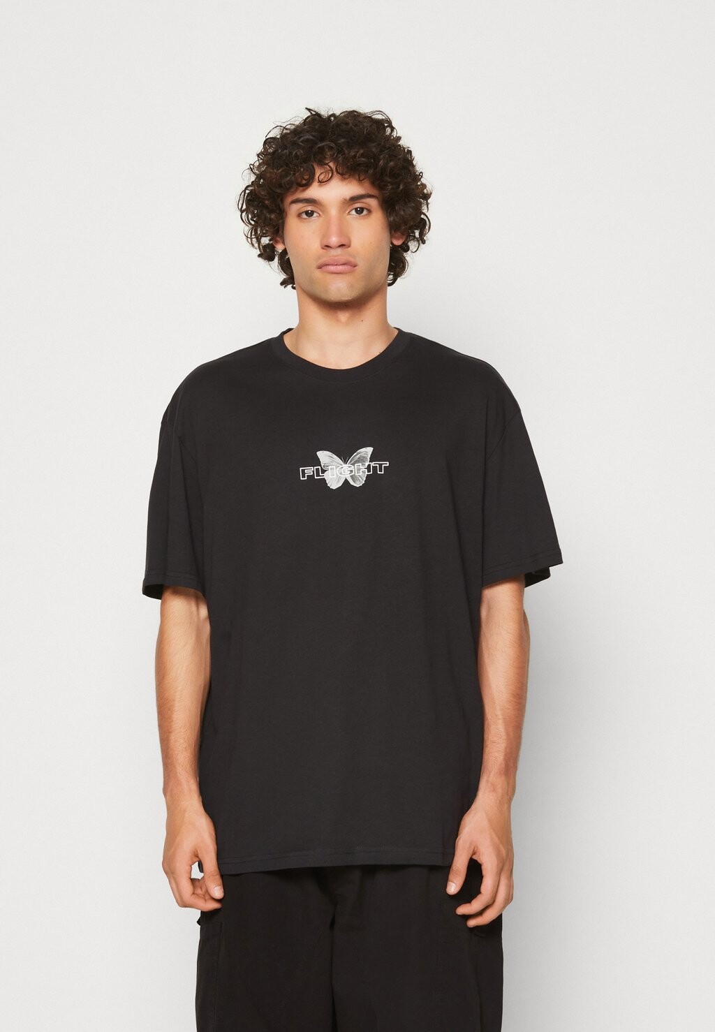 Футболка с принтом YOURTURN, черный
Футболка с принтом YOURTURN, черный