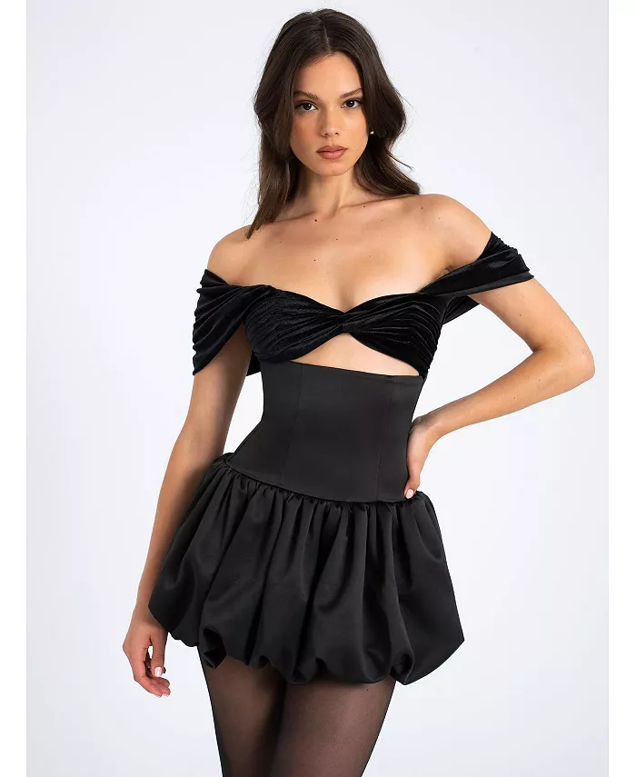 Женское мини-платье Gabby из черного бархата с пышным подолом Miss Circle, черный
Женское мини-платье Gabby из черного бархата с пышным подолом Miss Circle, черный