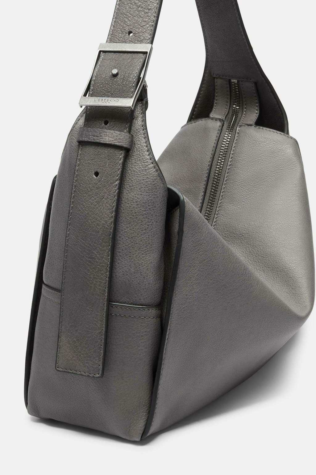 Сумка LOU HOBO GERÄUMIGE Liebeskind Berlin, серый
Сумка LOU HOBO GERÄUMIGE Liebeskind Berlin, серый