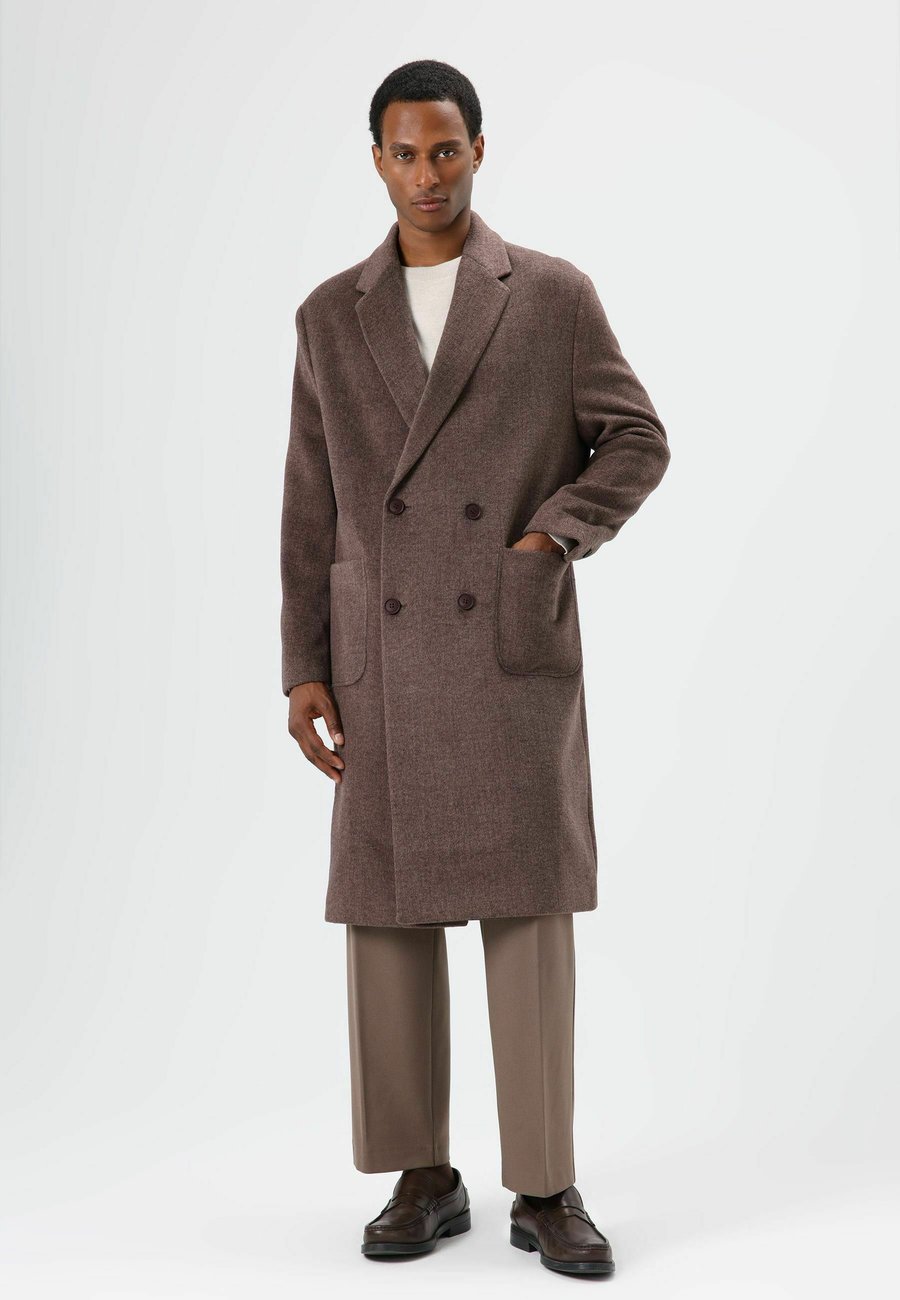 Пальто D.MoRo Classic coat, Brown
Пальто D.MoRo Classic coat, Brown