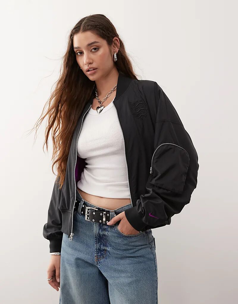 Куртка-бомбер Nike Football Euro 2025 Essential Collection черного цвета, Черный, Куртка-бомбер Nike Football Euro 2025 Essential Collection черного цвета 
Куртка-бомбер Nike Football Euro 2025 Essential Collection черного цвета, Черный, Куртка-бомбер Nike Football Euro 2025 Essential Collection черного цвета