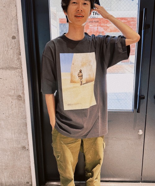 Футболка с коротким рукавом, свободного кроя, с принтом Star Wars "Призрачная угроза", пигментная отделка, винтажный вид
Футболка с коротким рукавом, свободного кроя, с принтом Star Wars "Призрачная угроза", пигментная отделка, винтажный вид