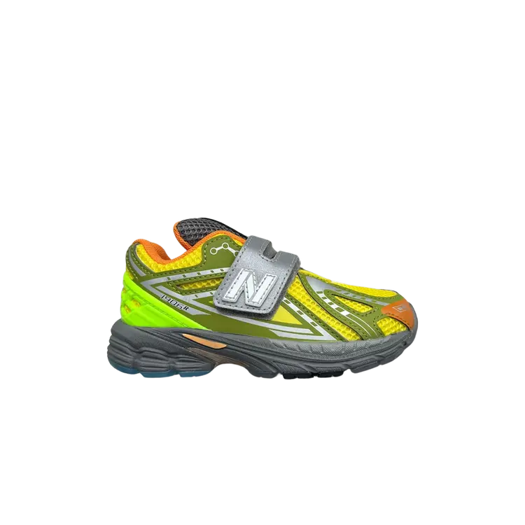 Кроссовки New Balance Action Bronson x 1906R Hook & Loop Infant, разноцветный
Кроссовки New Balance Action Bronson x 1906R Hook & Loop Infant, разноцветный