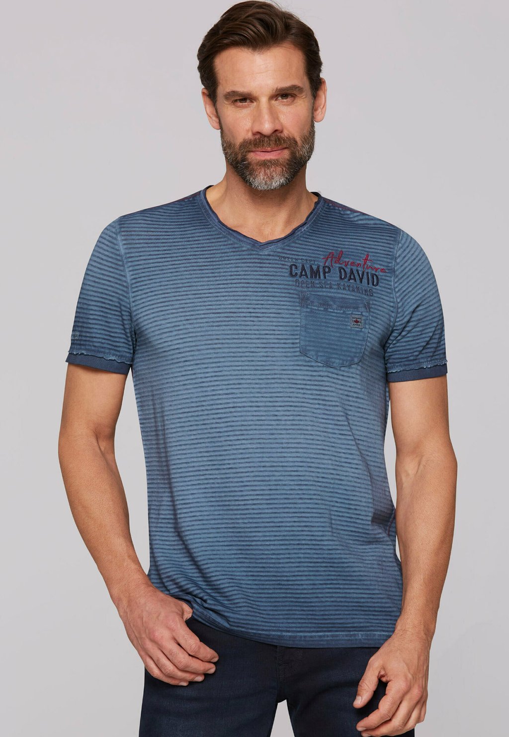Футболка с принтом STREIFEN MIT RÜCKEN-ARTWORK Camp David, темно-синий
Футболка с принтом STREIFEN MIT RÜCKEN-ARTWORK Camp David, темно-синий