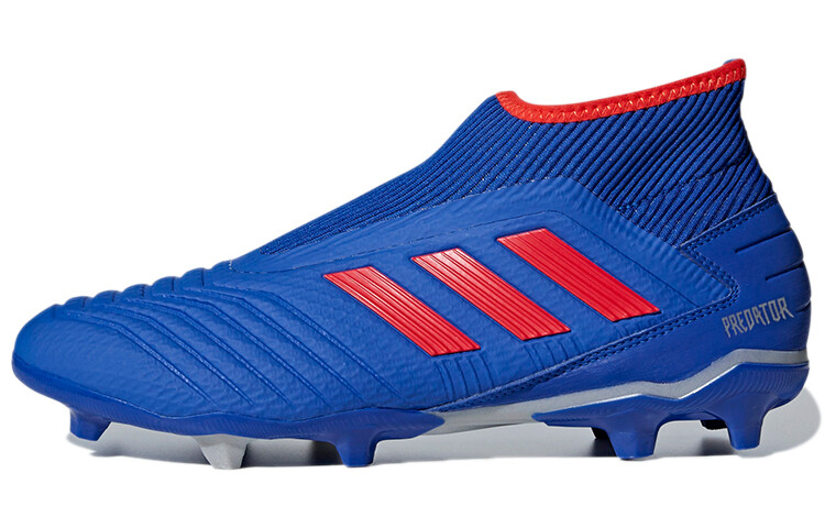 Мужские футбольные кроссовки Adidas Predator 
Мужские футбольные кроссовки Adidas Predator
