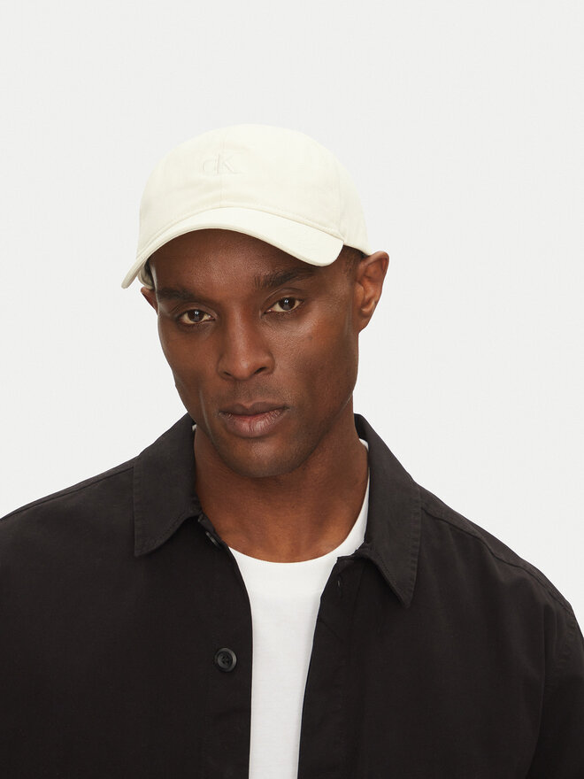 Бейсболка Calvin Klein Baseball sapka 6 Panel Small Monogram LV04G5002G, бежевый
Бейсболка Calvin Klein Baseball sapka 6 Panel Small Monogram LV04G5002G, бежевый