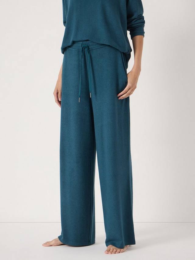 Супермягкие спортивные штаны HUSH, Teal Blue
Супермягкие спортивные штаны HUSH, Teal Blue