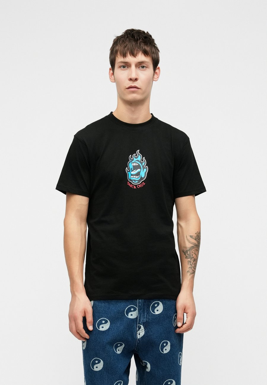 Футболка Santa Cruz SCREAMING FLAME FRONT UNISEX, Black, Черный, Футболка Santa Cruz SCREAMING FLAME FRONT UNISEX, Black
Футболка Santa Cruz SCREAMING FLAME FRONT UNISEX, Black, Черный, Футболка Santa Cruz SCREAMING FLAME FRONT UNISEX, Black