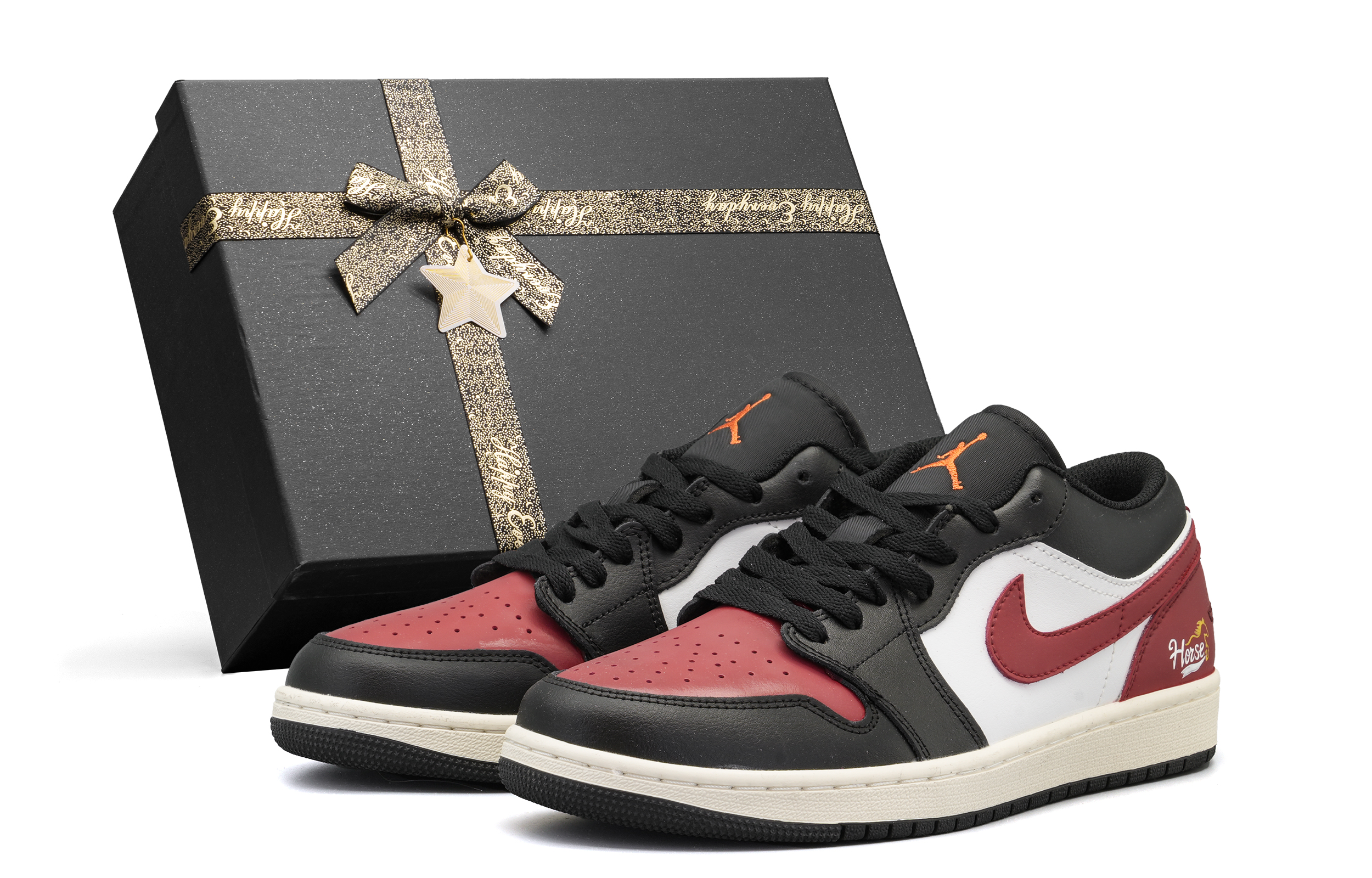 Jordan Air 1 устойчивые к истиранию низкие баскетбольные кроссовки Unisex красный черный
Jordan Air 1 устойчивые к истиранию низкие баскетбольные кроссовки Unisex красный черный