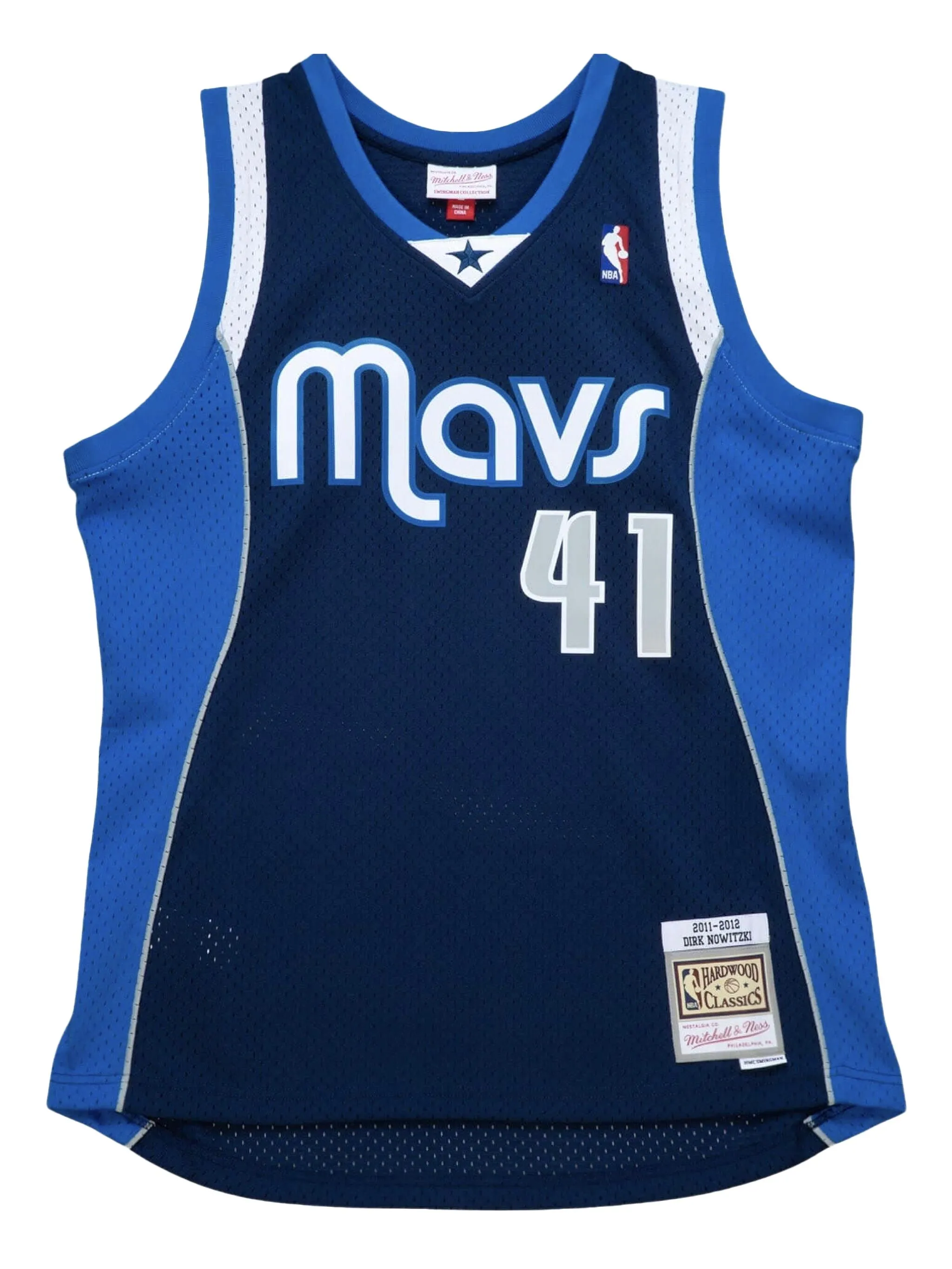 Топ "NBA Dallas Mavericks 2011 Dirk Nowitzki" Swingman Mitchell & Ness, синий
Топ "NBA Dallas Mavericks 2011 Dirk Nowitzki" Swingman Mitchell & Ness, синий