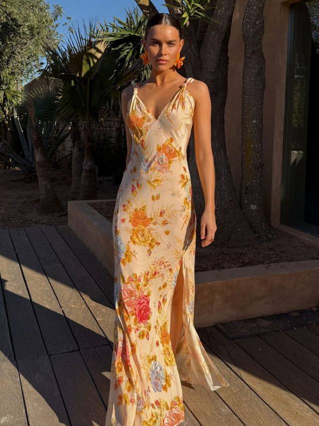 София цветочное макси-платье Never Fully Dressed, Cream
София цветочное макси-платье Never Fully Dressed, Cream