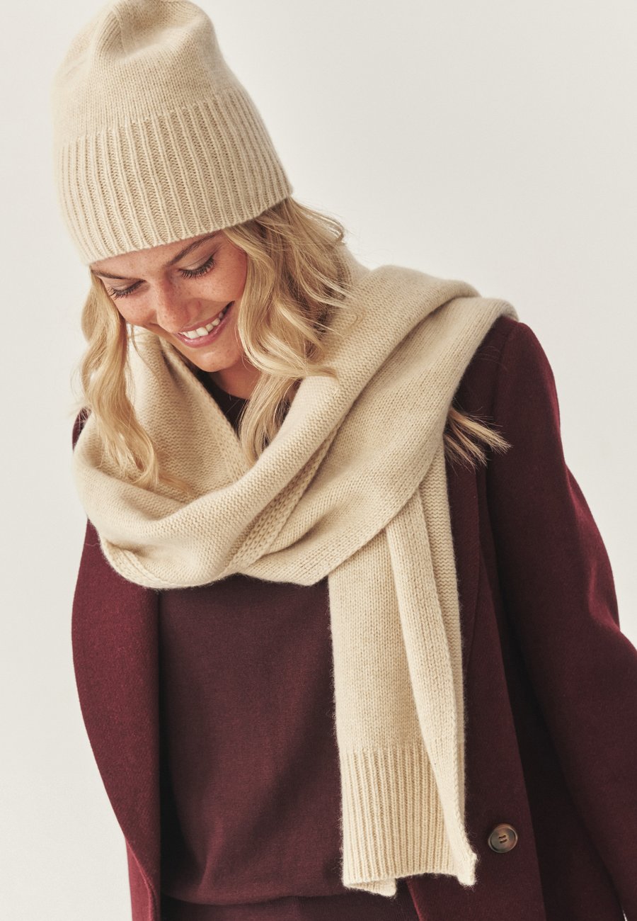 Шарф TATUUM Scarf, Beige
Шарф TATUUM Scarf, Beige