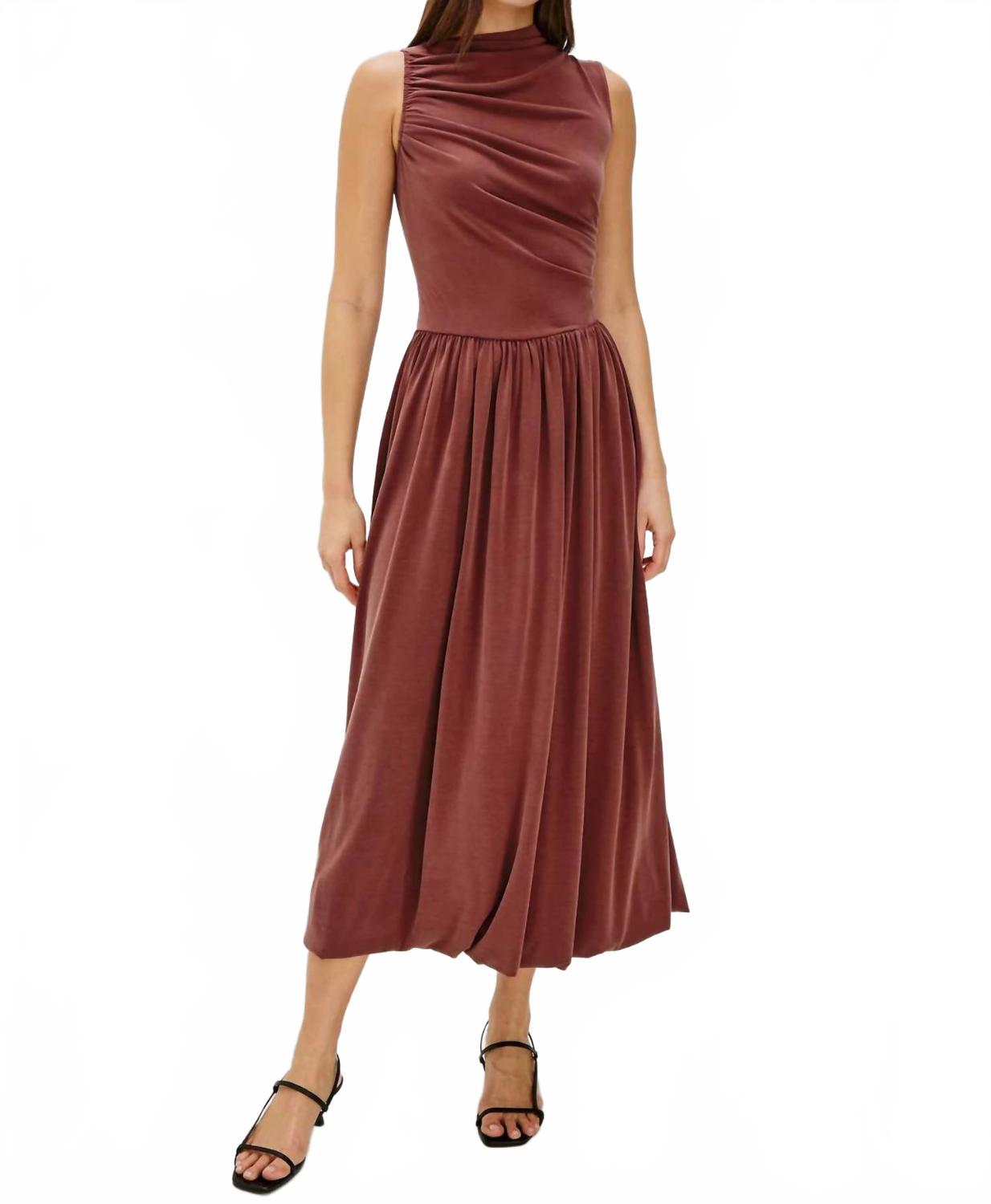 Платье Brina цвета бычьей крови Rails, Oxblood
Платье Brina цвета бычьей крови Rails, Oxblood