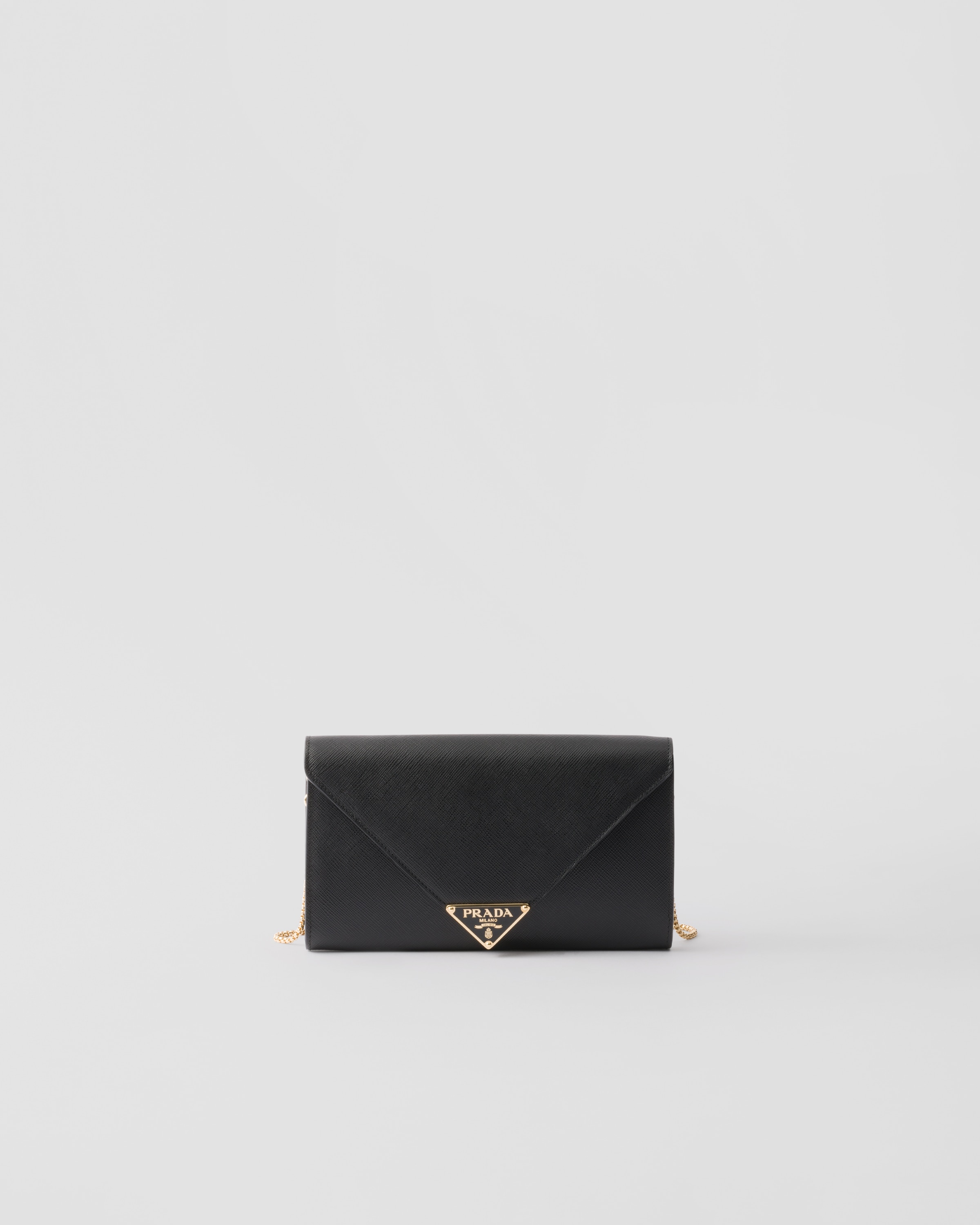 Мини-сумка из сафьяновой кожи Prada, черный
Мини-сумка из сафьяновой кожи Prada, черный