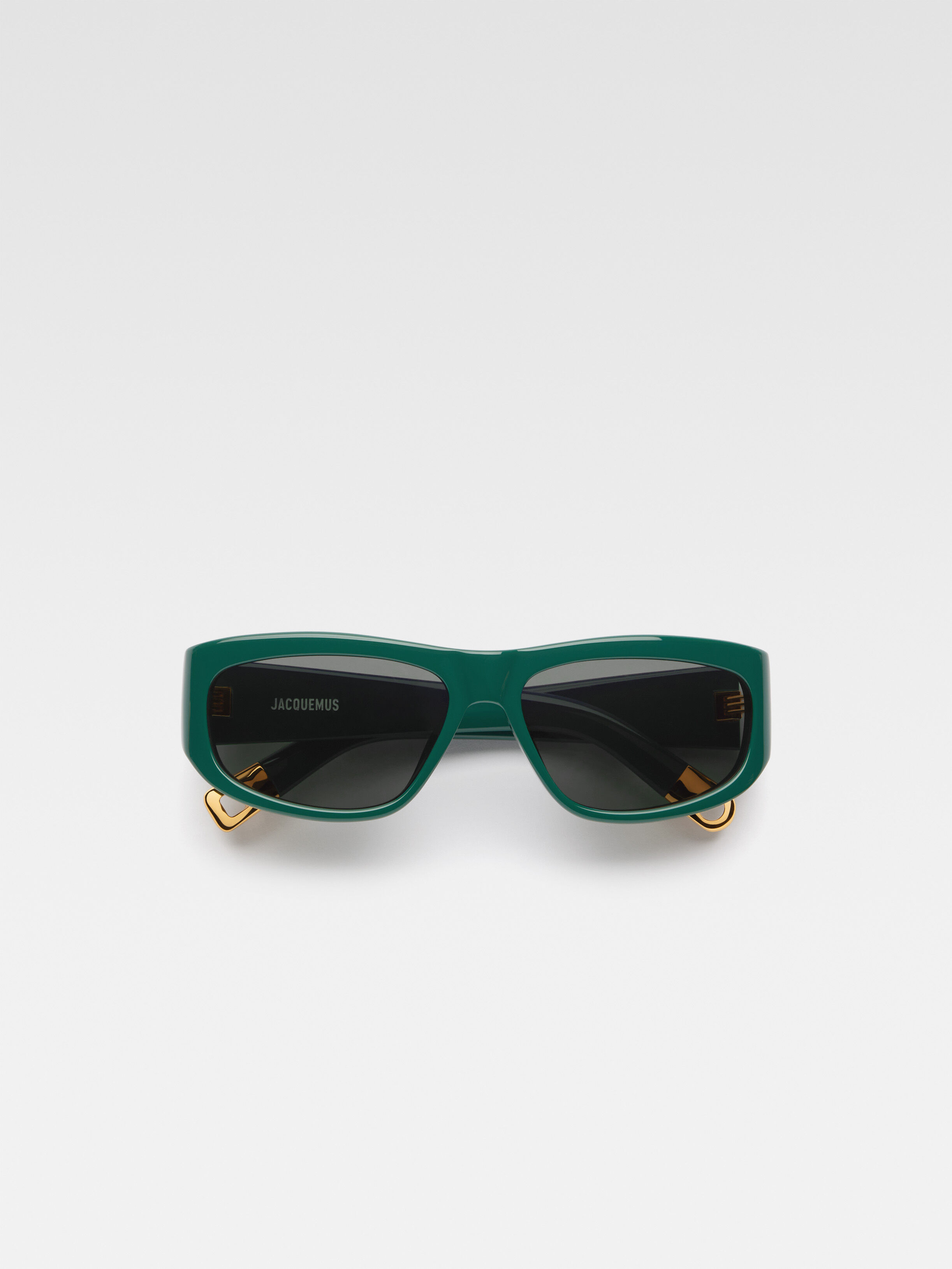 Солнцезащитные очки в D-образной оправе JACQUEMUS The Pilota sunglasses, темно-зеленый
Солнцезащитные очки в D-образной оправе JACQUEMUS The Pilota sunglasses, темно-зеленый