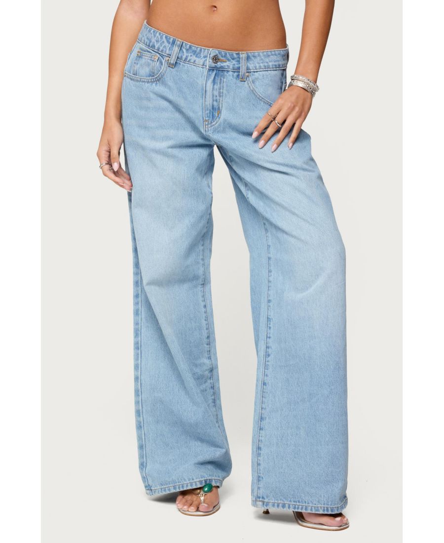 Женские джинсы Mirra с вышитыми цветами и низкой посадкой Edikted, Blue
Женские джинсы Mirra с вышитыми цветами и низкой посадкой Edikted, Blue