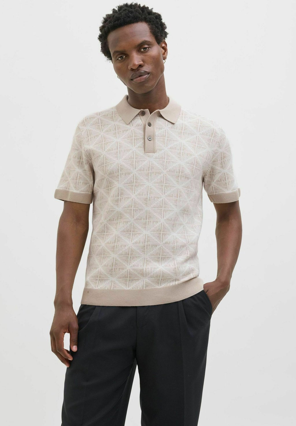 Поло JPRKALVIN Jack & Jones PREMIUM, светло-коричневый
Поло JPRKALVIN Jack & Jones PREMIUM, светло-коричневый