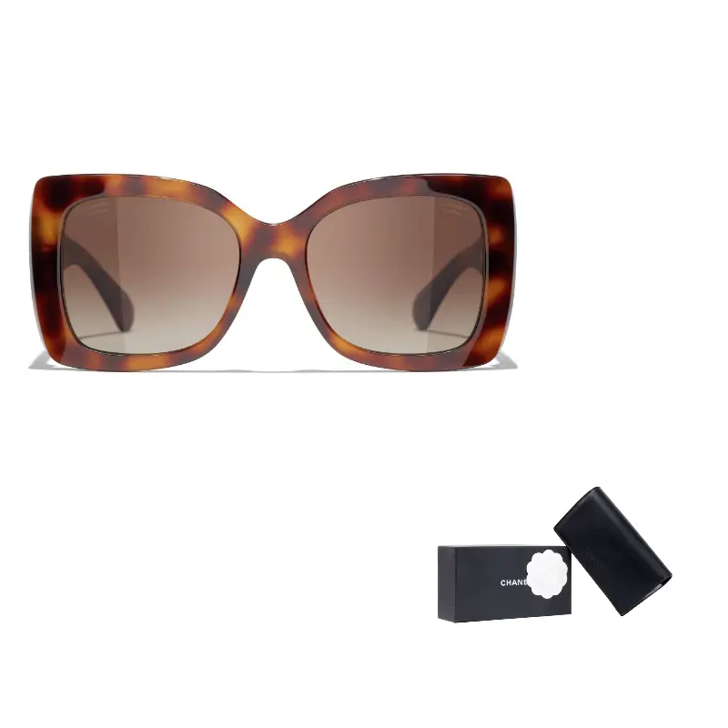 CHANEL Ацетатные квадратные солнцезащитные очки унисекс в черепаховом цвете, Tortoiseshell
CHANEL Ацетатные квадратные солнцезащитные очки унисекс в черепаховом цвете, Tortoiseshell