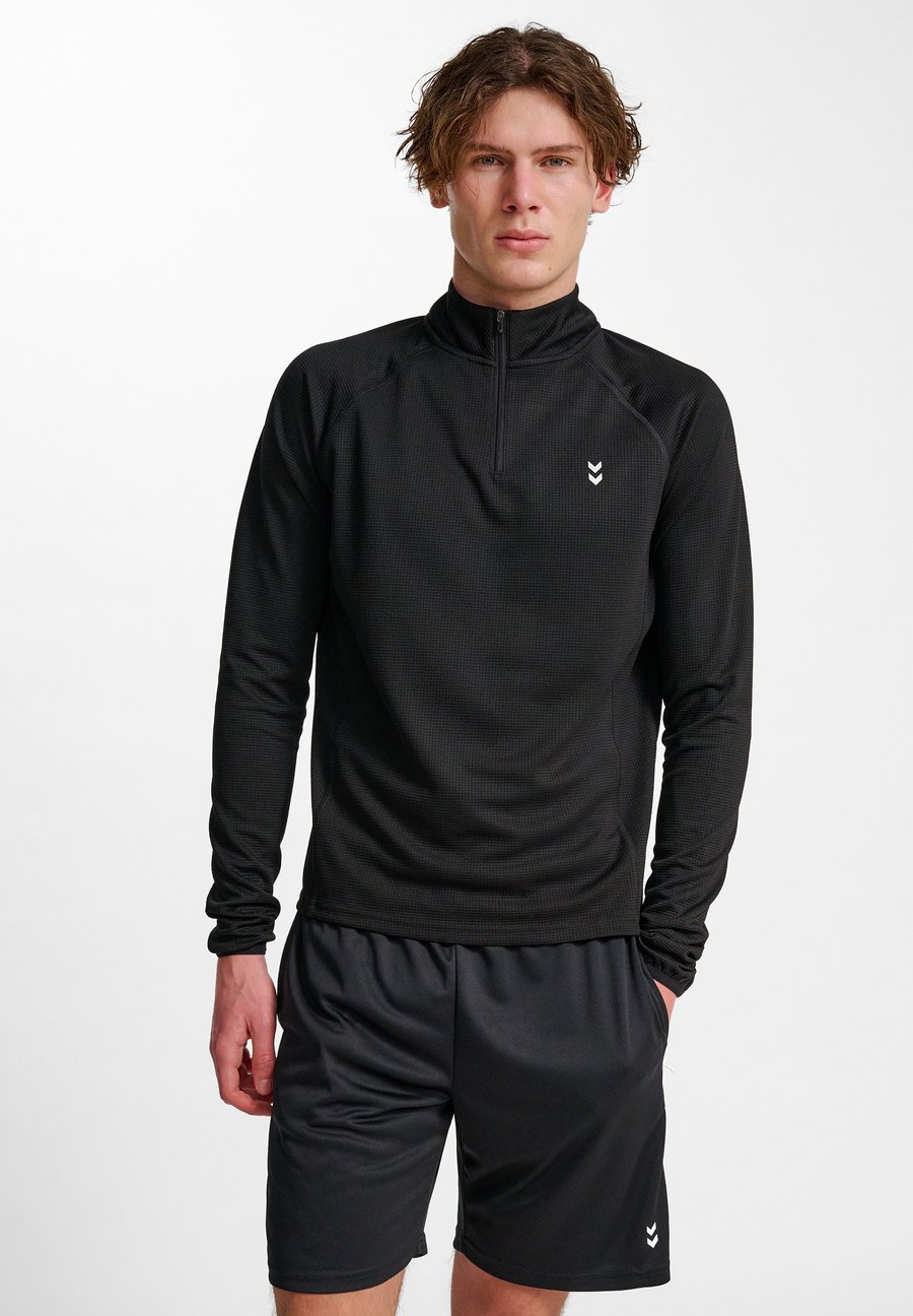 Джемпер Hummel PULSE HALF ZIP MIDLAYER, Black
Джемпер Hummel PULSE HALF ZIP MIDLAYER, Black