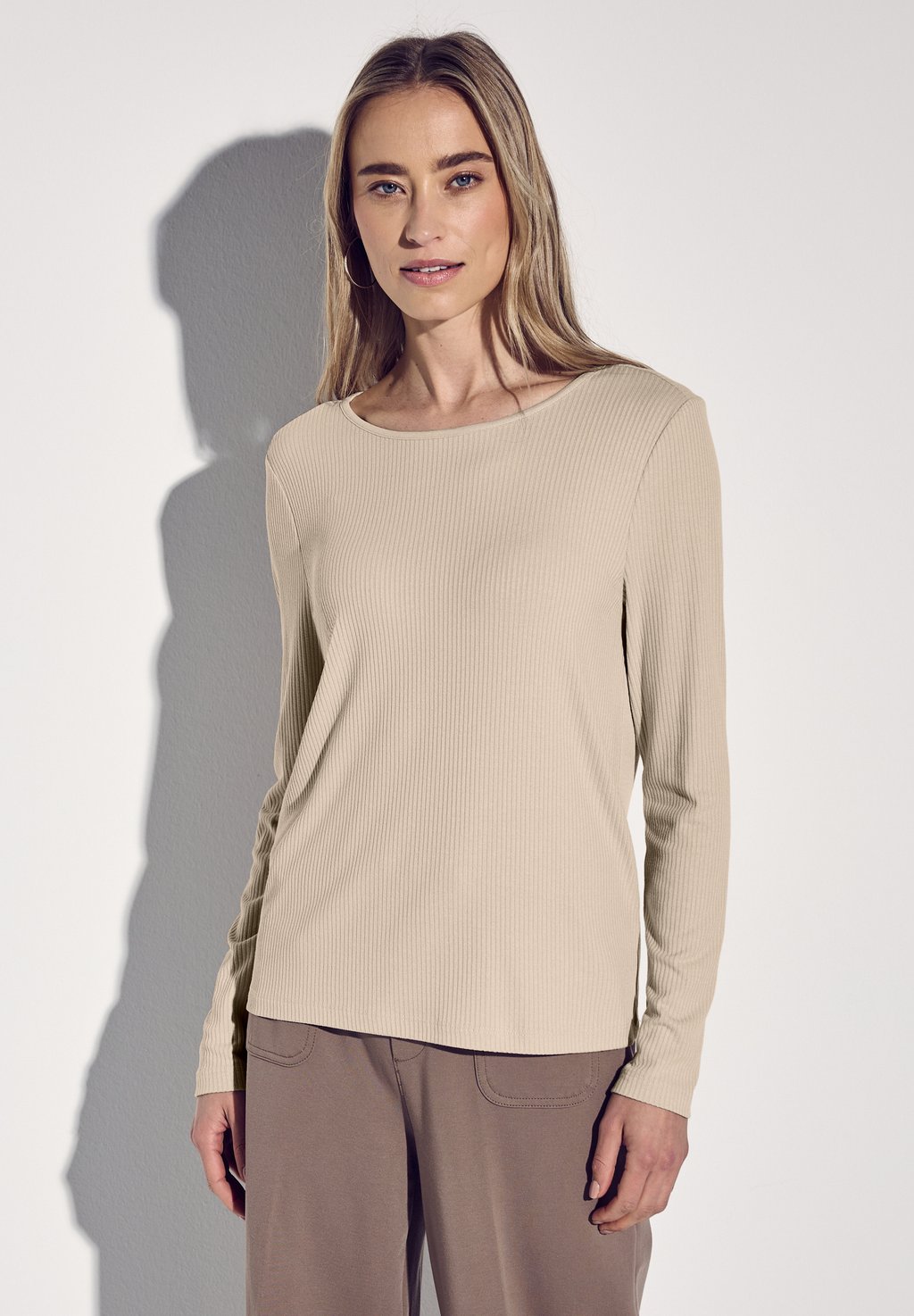 Топ с длинными рукавами MIT STRUKTUR Street One, бежевый
Топ с длинными рукавами MIT STRUKTUR Street One, бежевый