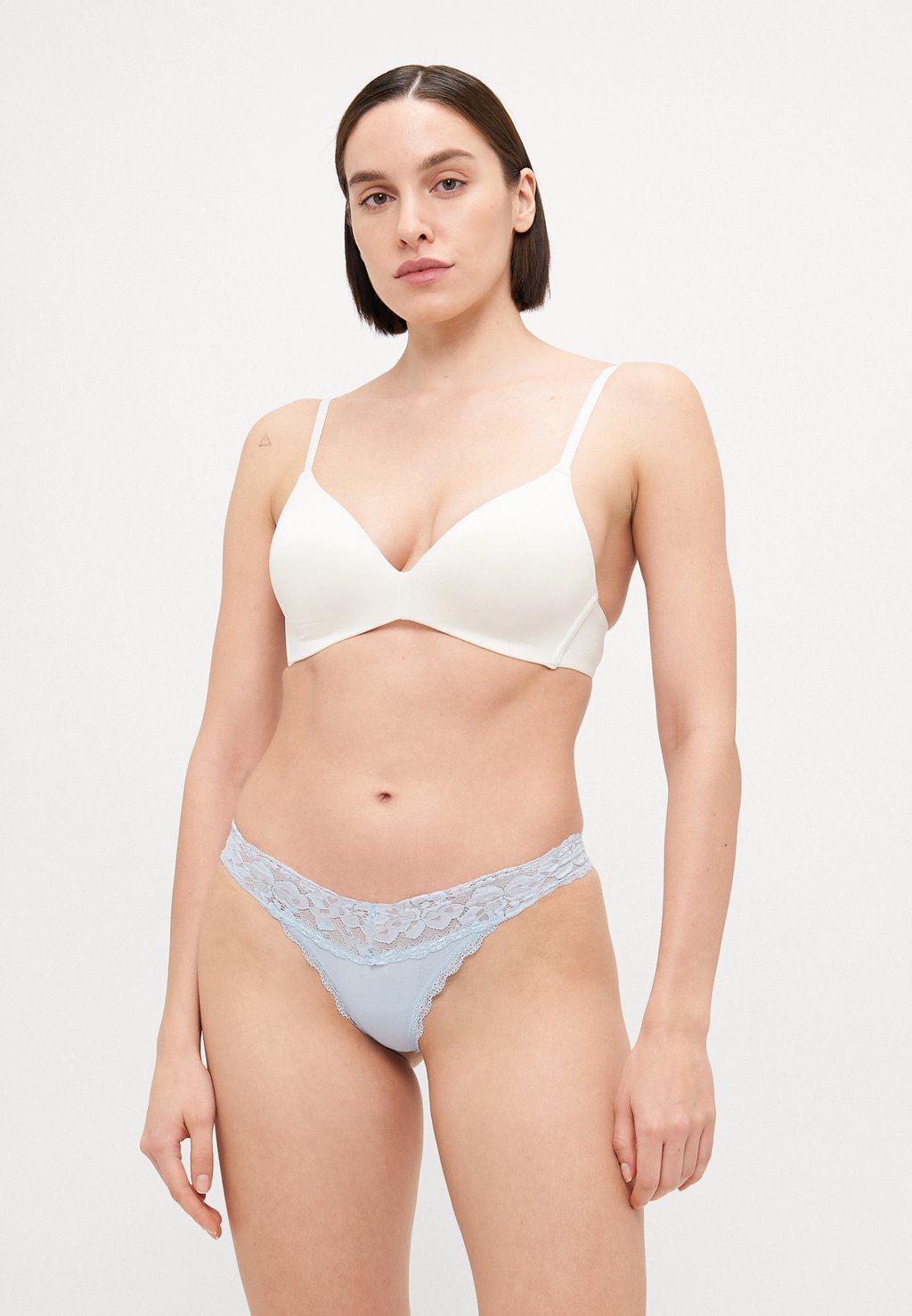 Стринги 3 PACK Even&Odd, серый
Стринги 3 PACK Even&Odd, серый