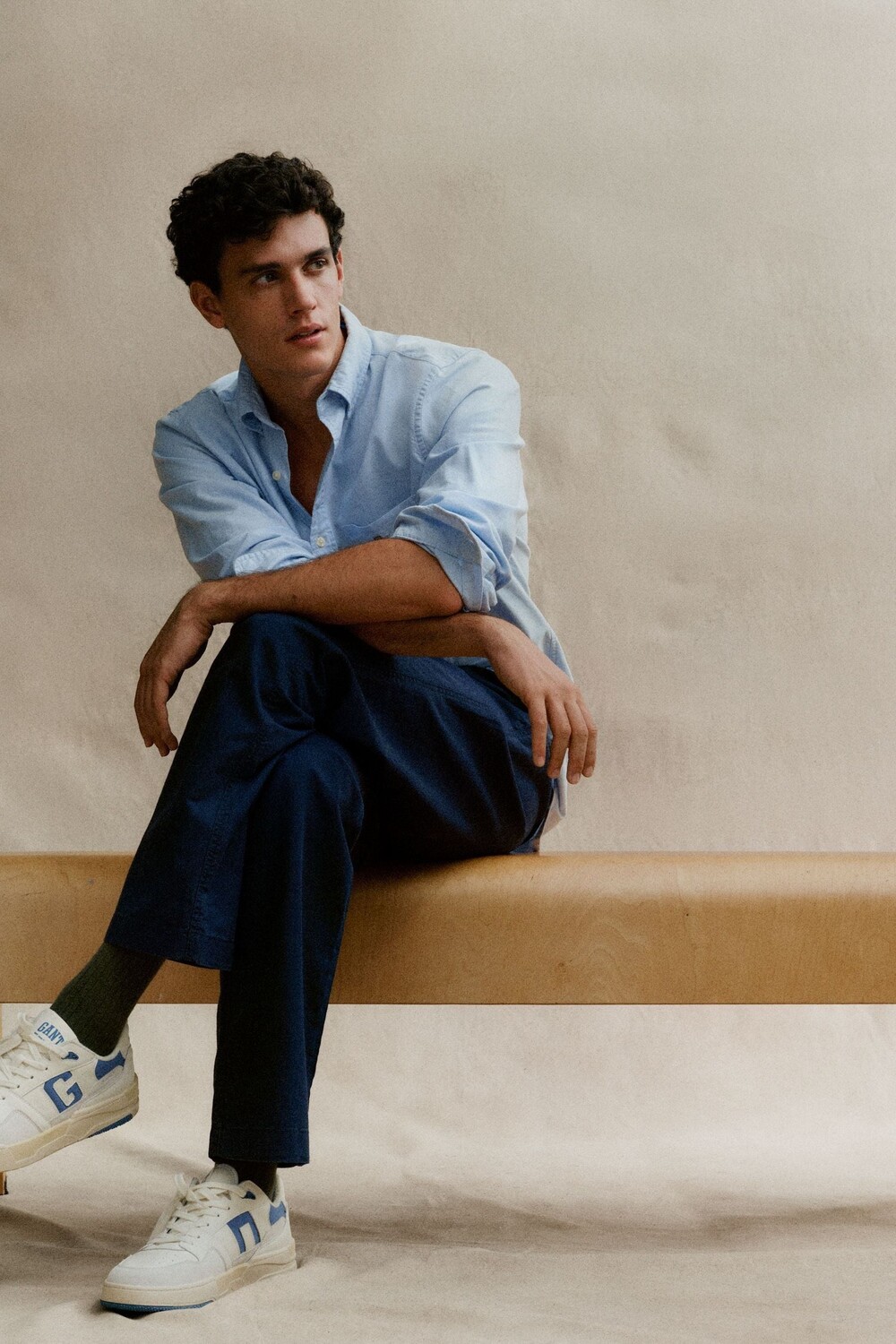 Приталенная рубашка из поплина прямого кроя Gant, синий
Приталенная рубашка из поплина прямого кроя Gant, синий