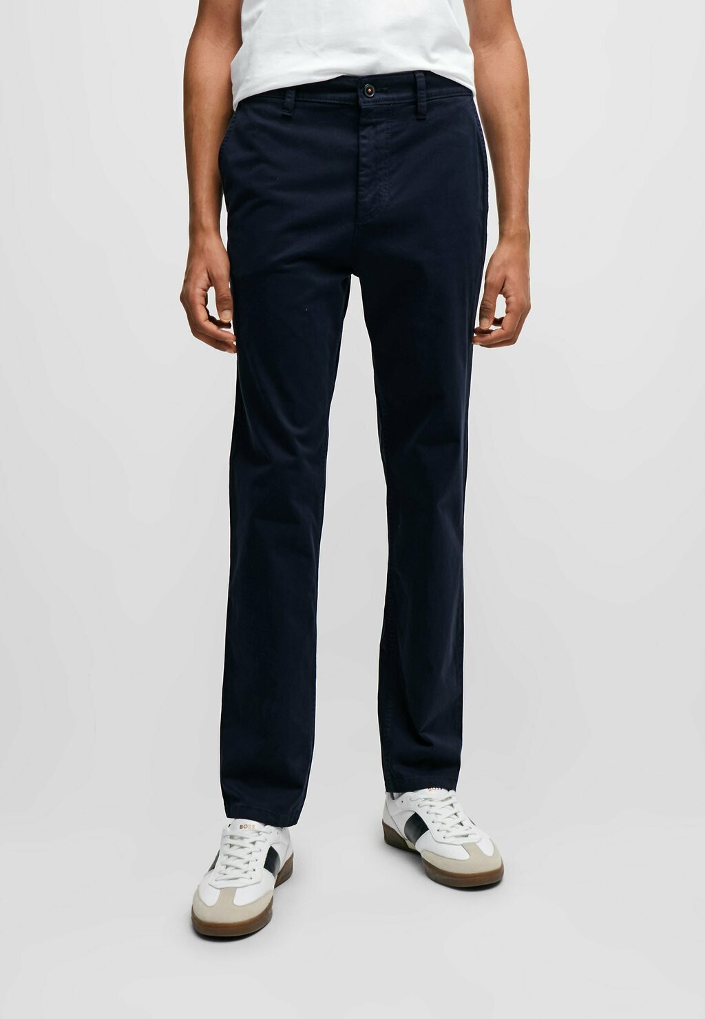 Чиносы Chino Tapered BOSS, цвет dark blue
Чиносы Chino Tapered BOSS, цвет dark blue