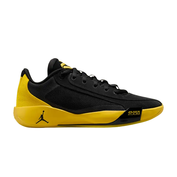 Кроссовки Quai 54 x Jordan Luka .77 'Black Tour Yellow', черный
Кроссовки Quai 54 x Jordan Luka .77 'Black Tour Yellow', черный