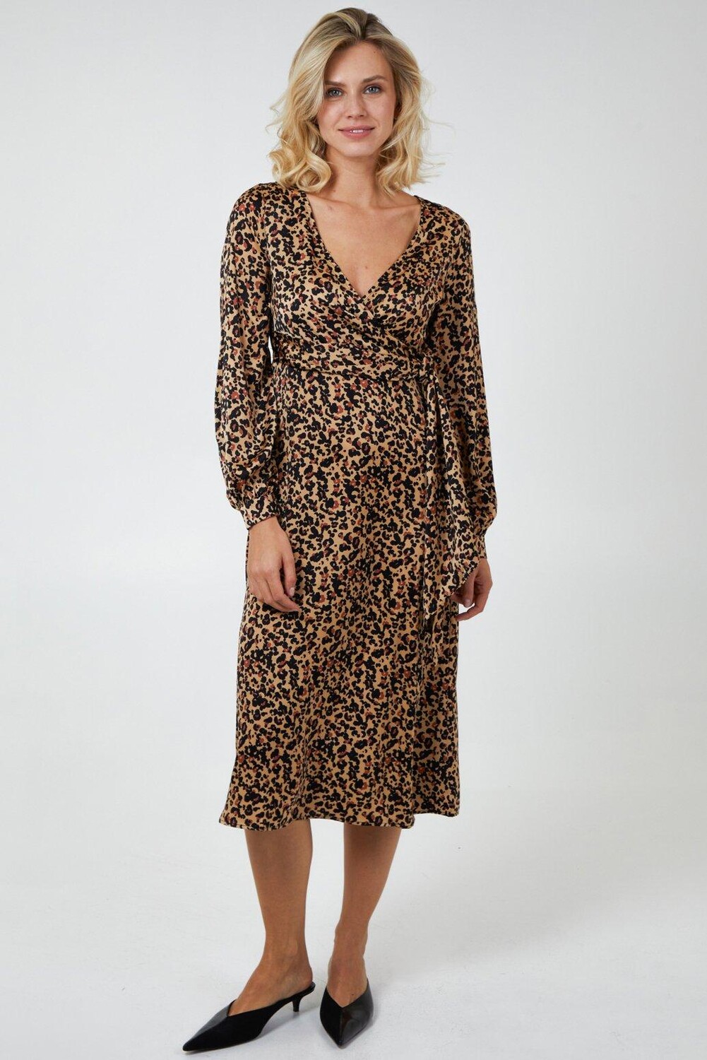 Платье с драпировкой и запахом на талии Blue Vanilla, коричневый
Платье с драпировкой и запахом на талии Blue Vanilla, коричневый