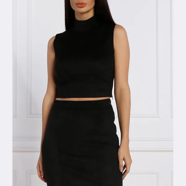 Укороченный топ Guess, черный
Укороченный топ Guess, черный