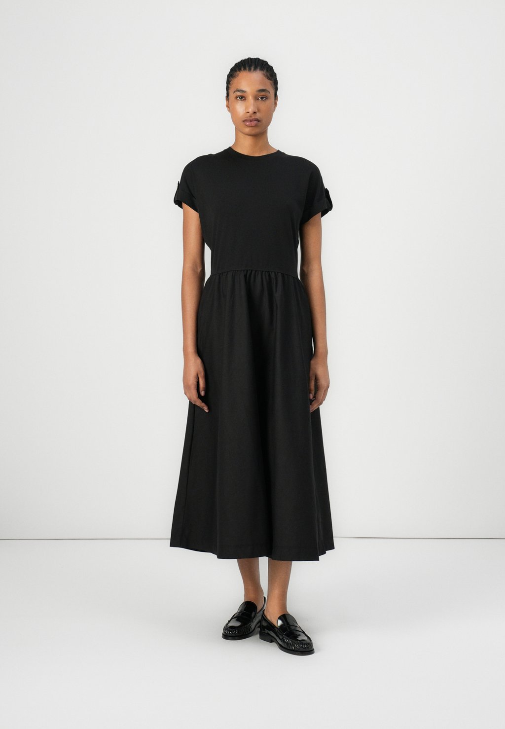 Повседневное платье MODERN CODY MIDI MIX Tommy Hilfiger, черный
Повседневное платье MODERN CODY MIDI MIX Tommy Hilfiger, черный