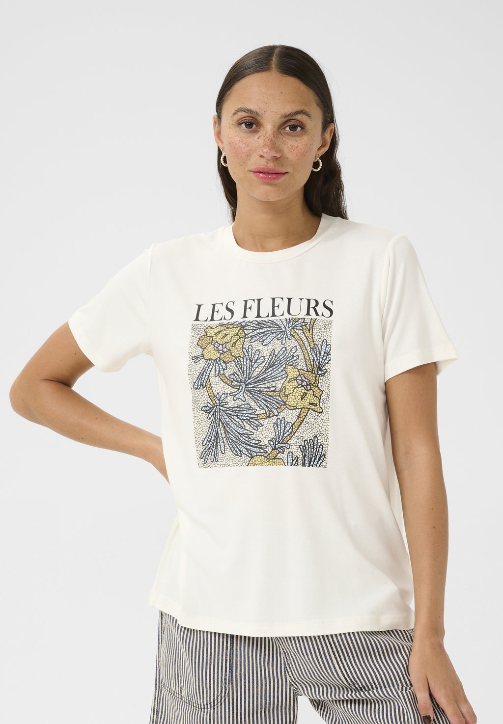 Футболка с принтом KAJULIE Kaffe, кремовый 
Футболка с принтом KAJULIE Kaffe, кремовый