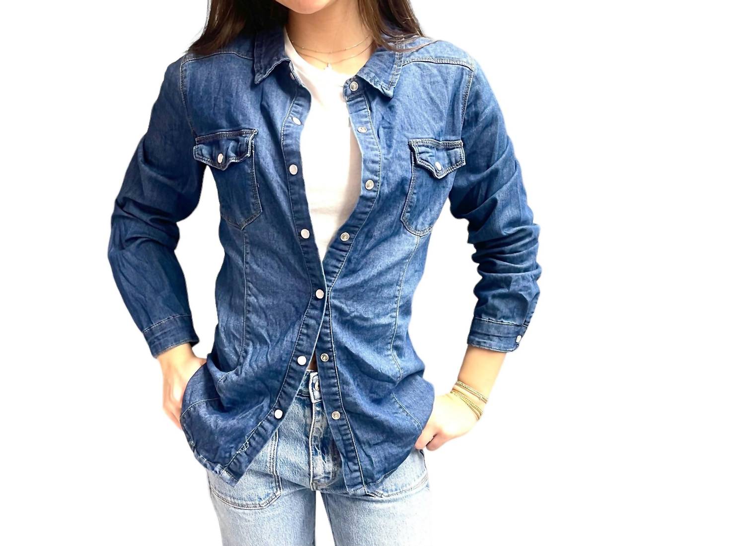 Рубашка-стрейч с двойным карманом из синего денима Q2
Рубашка-стрейч с двойным карманом из синего денима Q2