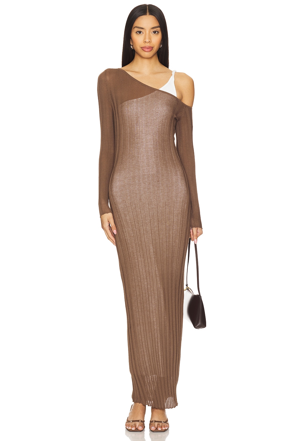 Двухслойное платье Sovere, truffle & off white
Двухслойное платье Sovere, truffle & off white