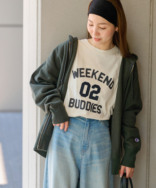 Футболка с логотипом, пэчворк, бренд Journal Standard Relume, цвет слоновая кость
Футболка с логотипом, пэчворк, бренд Journal Standard Relume, цвет слоновая кость