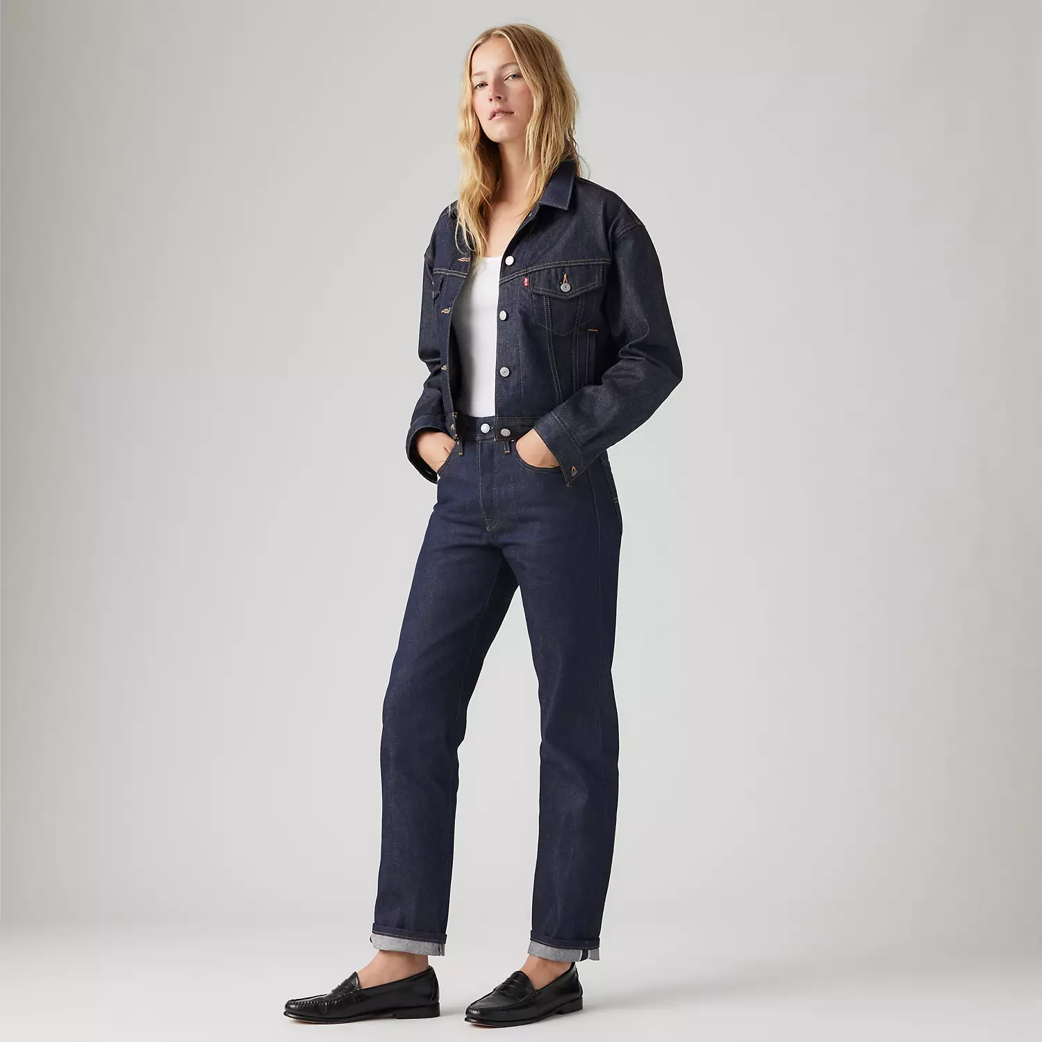 Женские джинсы 501 Original Selvedge Levi's, цвет Lined Up Selvedge - Dark Wash
Женские джинсы 501 Original Selvedge Levi's, цвет Lined Up Selvedge - Dark Wash