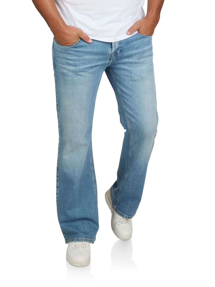 Джинсы RIVAlan bootcut синего цвета riverso
Джинсы RIVAlan bootcut синего цвета riverso